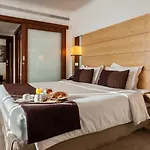 Acores 4* Lisbon