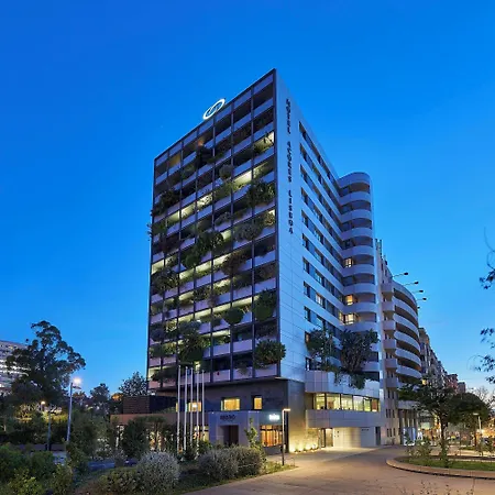 아코레스 리스보아 4*